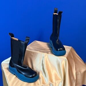 Elegant Black Women's Heeled Boots